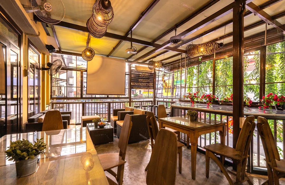 Anggun Boutique Hotel-1